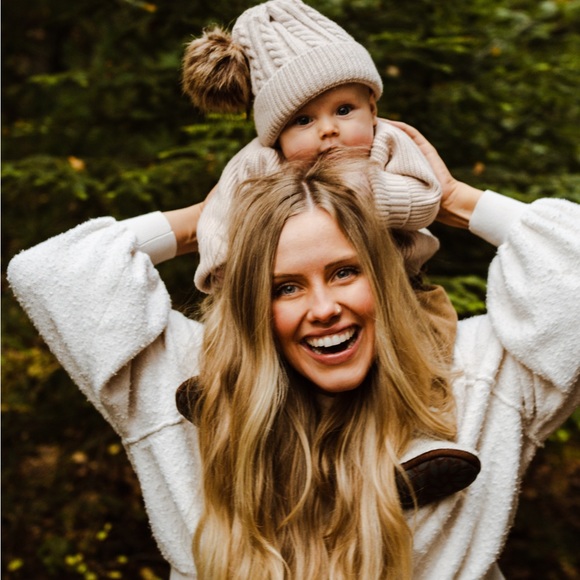 Meet your Posher, Sammy - Picture 2 of 2